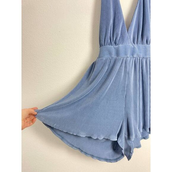 Fashion Nova Blue Romper Paulina Plissé Jumpsuit Halter Sexy Open Extra Large XL - Picture 8 of 15